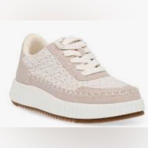 Dolce Vita Fez Platform Cream Textured with woven upper Sneakers Size 9.5